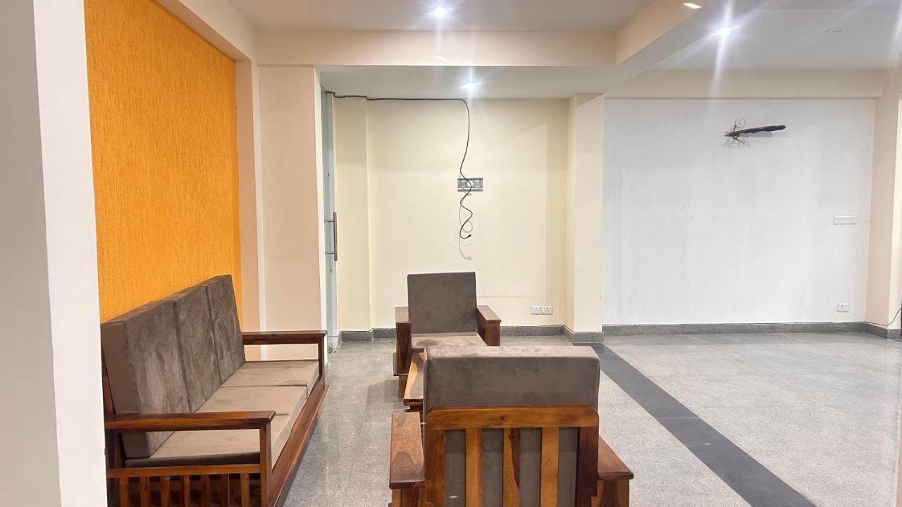 Lime Tree Service Apartment - Medanta Medicity, 古尔冈 外观 照片