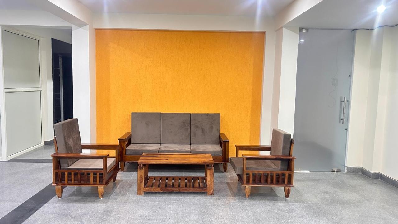 Lime Tree Service Apartment - Medanta Medicity, 古尔冈 外观 照片