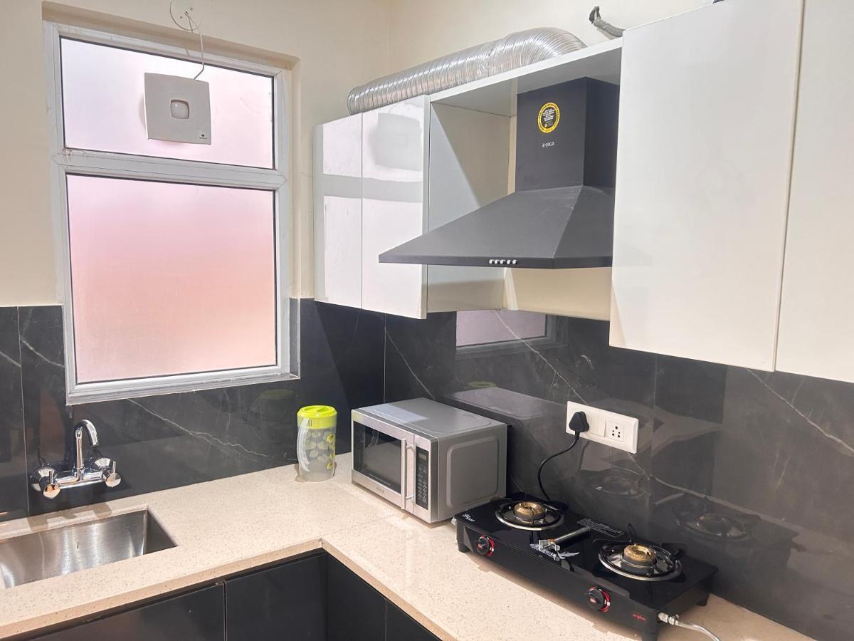 Lime Tree Service Apartment - Medanta Medicity, 古尔冈 外观 照片