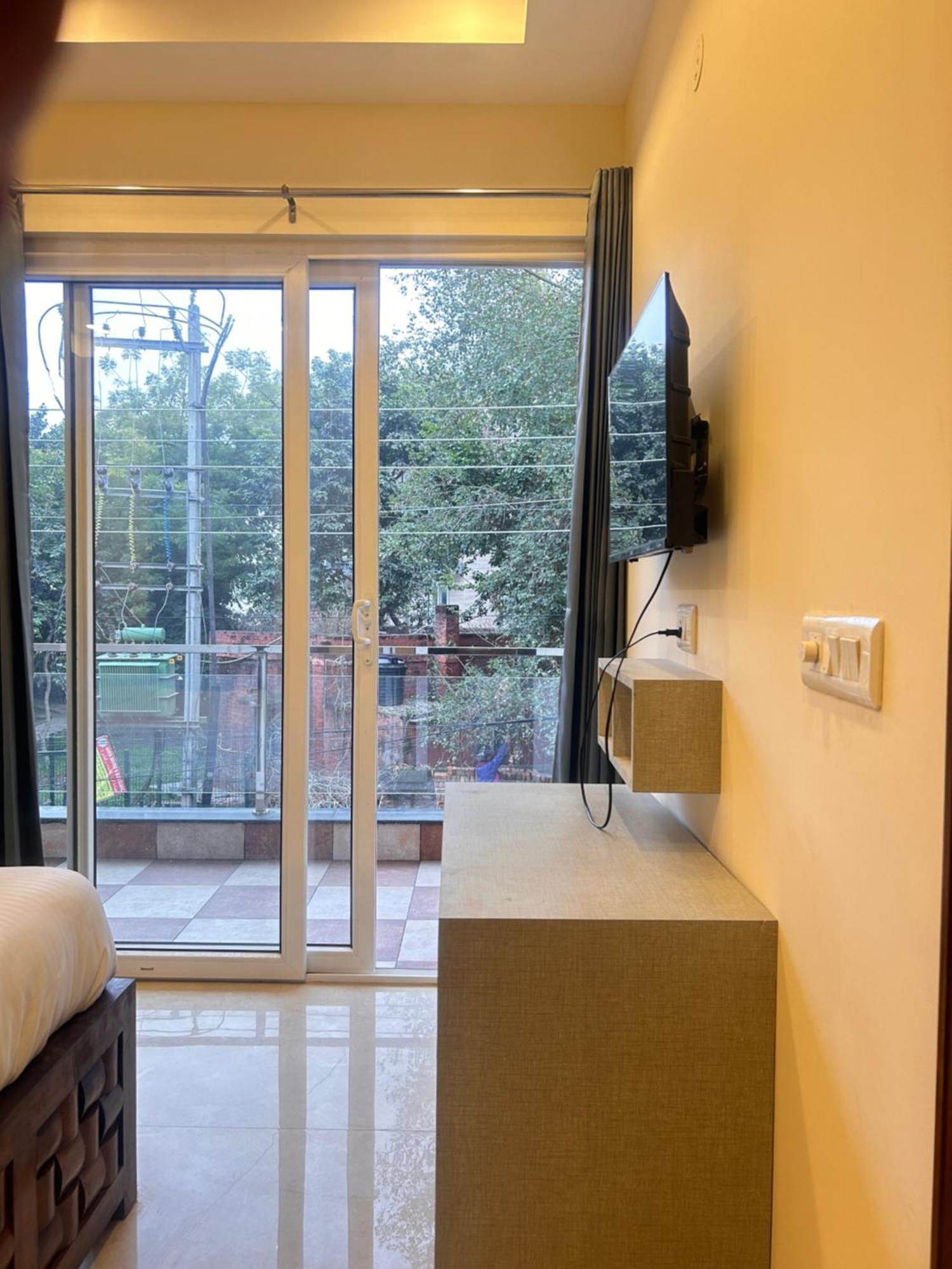 Lime Tree Service Apartment - Medanta Medicity, 古尔冈 外观 照片