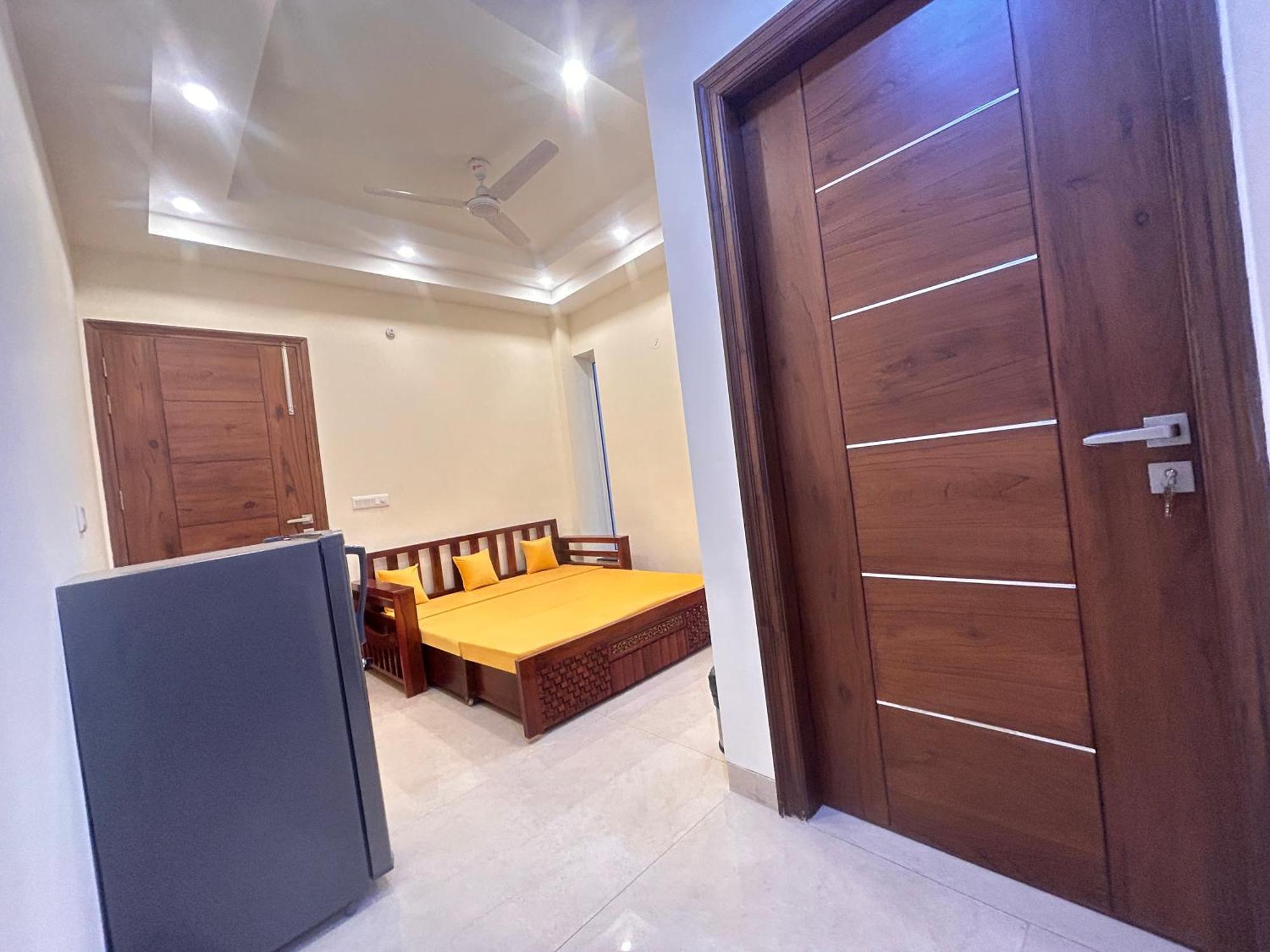 Lime Tree Service Apartment - Medanta Medicity, 古尔冈 外观 照片